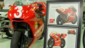 allasta-la-cagiva-c593-di-kocinski-la-moto-con-cui-vinse-a-laguna-seca