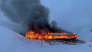 incendio-al-top-mountain-motorcycle-museum