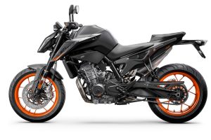 ktm-890-duke-2021-leggera-potente-e-affilata