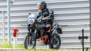 ktm-in-arrivo-una-390-duke-e-i-radar-sulle-moto-di-media-cilindrata
