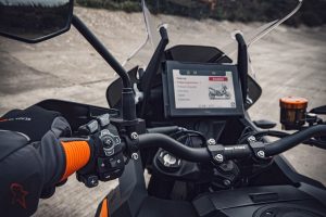 ktm-svela-la-1290-super-adventure-s-2021-informazioni-disponibilita-e-prezzi