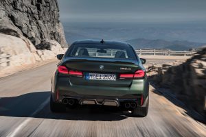 nuova-bmw-m5-cs-prezzo-ed-info-della-sportiva-da-635-cv