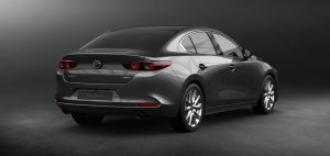 nuova-mazda-3-sedan-in-italia-da-febbraio-a-26-800-e