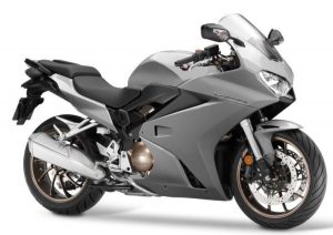 una-nuova-honda-vfr-con-motore-v4-arrivera-prima-del-2023