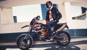 louis-moto-presenta-rekurv