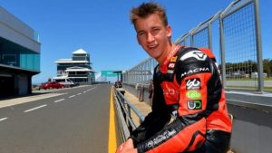 sbk-e-ufficiale-nel-2022-oli-bayliss-correra-con-ducati-nella-supersport