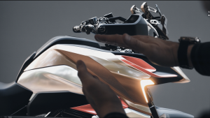 eicma-2021-benelli-annuncia-la-nuova-trk-800-ecco-il-video-teaser