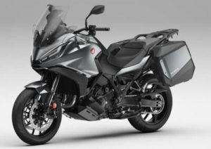 honda-nt1100-due-tagliandi-omaggio-per-chi-prenota-entro-dicembre