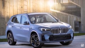 nuova-bmw-x1-2022-il-nuovo-suv-arriva-a-febbraio-lelettrica-ix1-in-estate