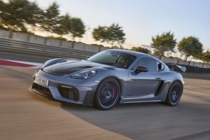 nuova-porsche-718-gt4-rs-la-cayman-piu-estrema-di-sempre
