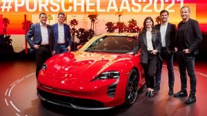 porsche-taycan-gts-sport-turismo-e-718-cayman-gt4-rs-quante-novita-a-los-angeles