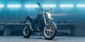 zero-motorcycles-nel-2022-nuove-batterie-con-grande-autonomia-e-interazione-con-la-moto