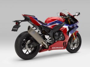 nuova-honda-hornet-si-rifara-alle-linee-della-cbr1000rr-r-fireblade