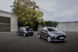 nuova-mazda-2-solo-ibrida-in-collaborazione-con-toyota