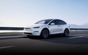 tesla-model-x-caratteristiche-e-prezzo