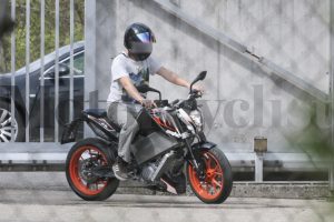 ktm-e-duke-naked-elettrica-in-arrivo