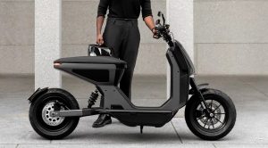 la-tedesca-naon-al-debutto-con-lo-scooter-elettrico-zero-one