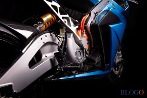 lightning-punta-ai-400-km-h-con-le-sue-nuove-sportive