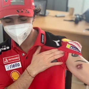 motogp-test-mandalika-pecco-bagnaia-e-il-problema-dei-sassi-in-pista
