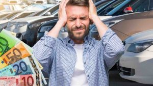 antifurto-auto-corri-a-spegnerlo-la-sanzione-e-salatissima-ti-svuotano-il-portafoglio