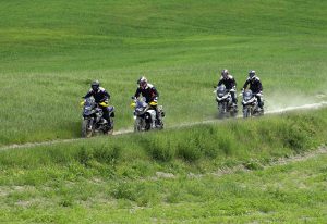bmw-motorrad-gs-academy-torna-nel-2022-con-la-formula-experience