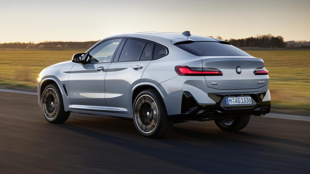 bmw-x4-restyling-2022-novita-caratteristiche-e-prezzi