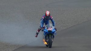 motogp-alex-rins-fuoco-e-fiamme-temevo-che-esplodesse