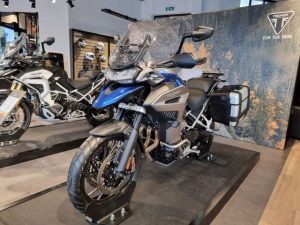 triumph-partono-i-test-ride-per-il-pubblico-in-sella-alla-gamma-moto-2022