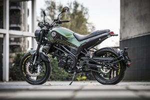 benelli-leoncino-125-le-foto