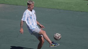 nuovi-maradona-e-tiger-woods-i-piloti-motogp-si-divertono-cosi