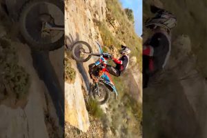 enduro-estremo-risale-una-parete-quasi-verticale-in-moto-video