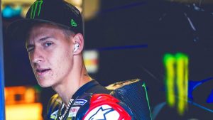 fabio-quartararo-ma-come-ti-vesti-non-passa-certo-inosservato