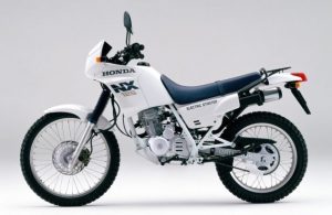 honda-registra-cl500-e-nx500-in-arrivo-una-scrambler-e-una-dual