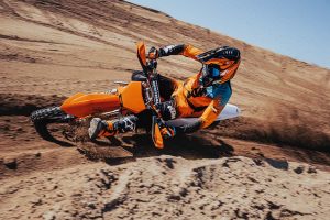 ktm-presenta-la-nuova-gamma-sx-2023-caratteristiche-disponibilita-e-prezzi