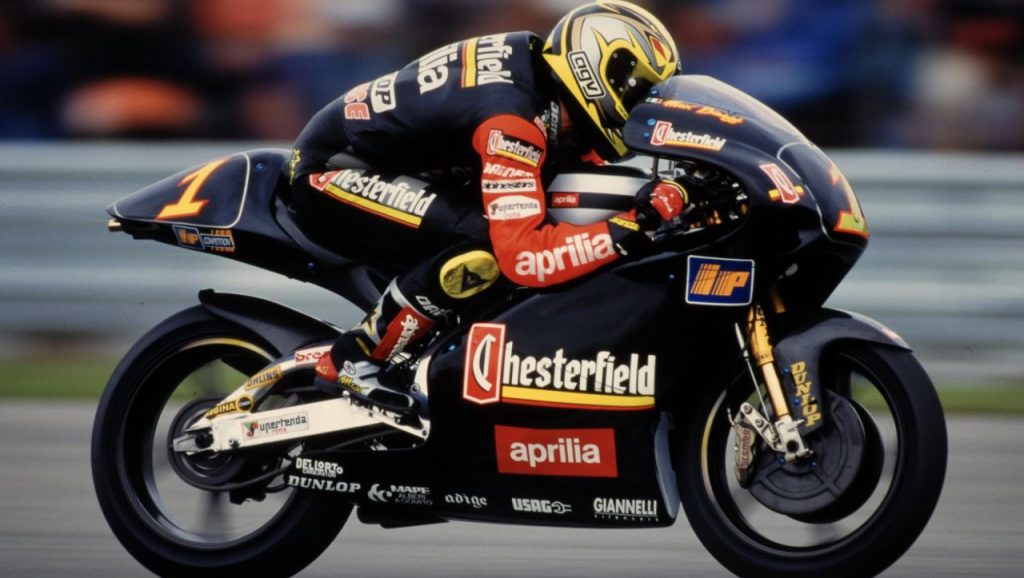 max-biaggi-emozioni-al-mugello-momento-magico-per-il-corsaro