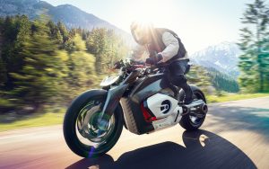 bmw-il-boxer-del-futuro-sara-elettrico-ecco-il-brevetto