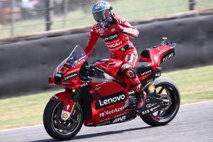 motogp-assen-2022-vince-pecco-bagnaia-cade-quartararo