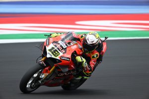 sbk-misano-bautista-domina-gara-1-rea-e-rinaldi-sul-podio
