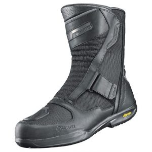 held-presenta-la-borsa-tenda-e-lo-stivale-segrino-gtx