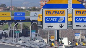 non-avrai-piu-bisogno-dellapricancello-pensa-a-tutto-il-telepass-non-rimarrai-piu-chiuso-fuori