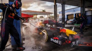 rb17-la-prima-hypercar-della-red-bull-una-bestia-da-1250cv-con-motore-ibrido