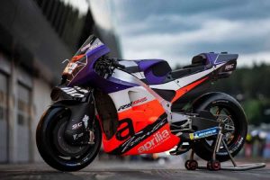 aprilia-una-livrea-speciale-per-i-30-anni-nel-motomondiale