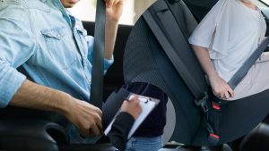 cintura-di-sicurezza-posteriore-se-non-la-metti-non-rischia-solo-il-conducente-addio-patente
