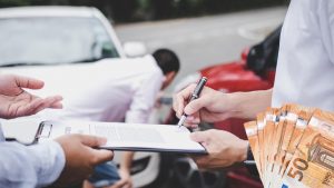 incidente-stradale-non-scordarti-mai-questo-dettaglio-o-il-risarcimento-lo-vedi-tra-10-anni