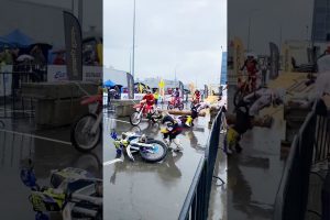 salto-del-tronco-in-moto-ecco-il-video