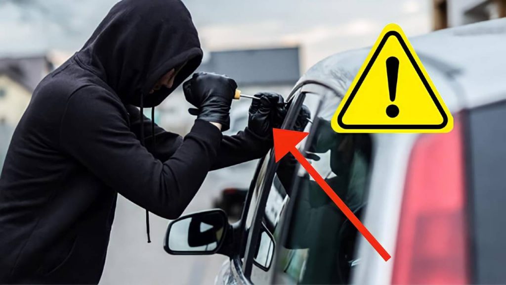 se-vedi-questa-cosa-poggiata-sulla-tua-auto-non-toccarla-farai-bene-a-chiamare-subito-i-carabinieri