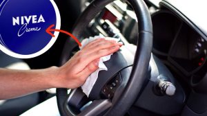 spalma-la-nivea-sul-volante-dellauto-provaci-e-non-smetterai-piu-di-farlo-torna-come-nuovo