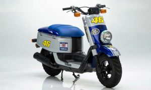 valentino-rossi-il-suo-scooter-yamaha-50cc-e-in-vendita