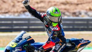 motogp-limbarazzante-caso-yamaha-il-collaudatore-meglio-del-pilota-ufficiale