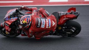 motogp-motegi-bagnaia-cade-allultimo-giro-quartararo-allunga